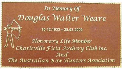Bronze plaque with classic rectangular design and engraved text – ideal for memorials, building dedications, historical markers, or personalized commemorative signage.